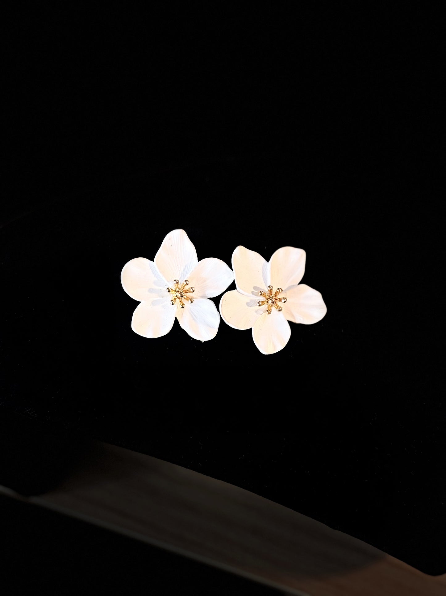 White & Gold Floral Earrings